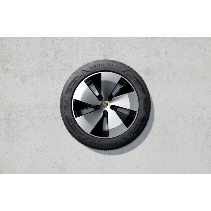 TALVERATTAD 20" CAY E4 AERO DESIGN lamell Goodyear Ultragrip Performance 3 SUV255/55 R20, 305/45 R20
