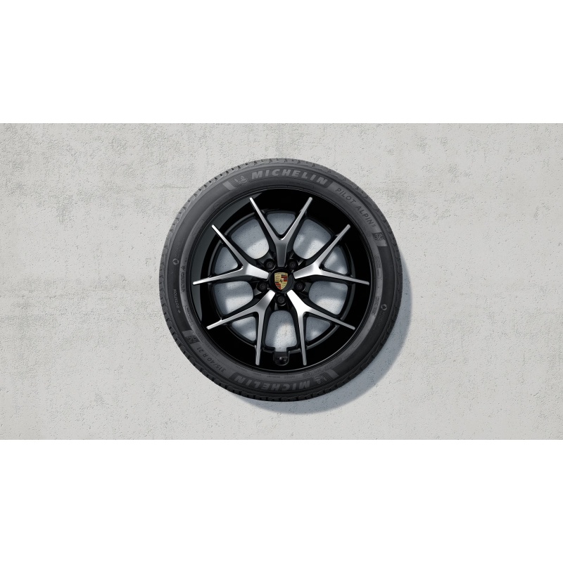TALVERATTAD 21" CAY E4/COUPE RS SPYDER DESIGN MUST/HÕBE Goodyear Ultragrip Performance 3 SUV 275/45 R21, 315/40 R21