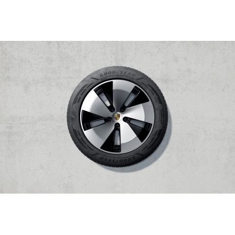 TALVERATTAD 20" CAY E4 AERO DESIGN lamell Goodyear Ultragrip Performance 3 SUV255/55 R20, 305/45 R20